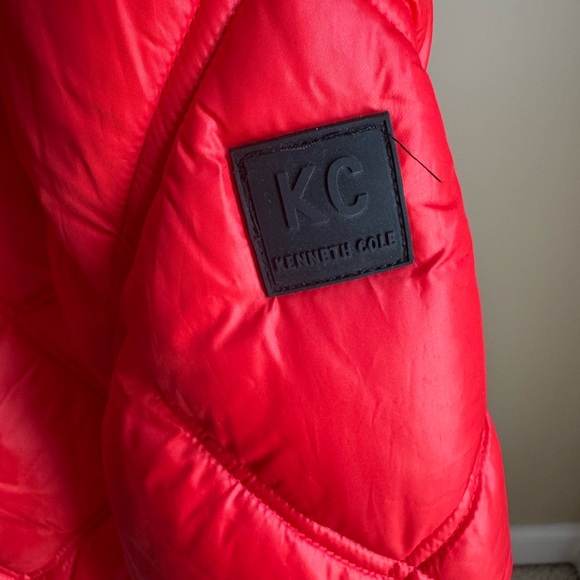 Kenneth Cole Cire Short Exposed Zip Hooded Puffer Jacket in Red NWT, $175 Retail - Picture 6 of 11